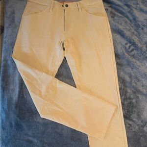 Dockers Men's Khaki Chinos